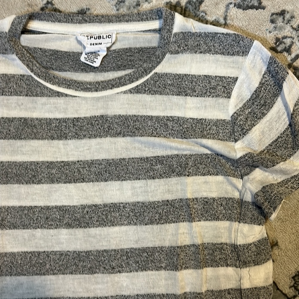 Striped Tee - Picture 2 of 4